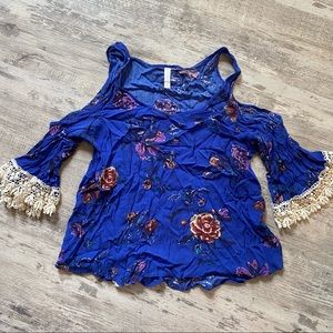 Xhilaration • Women’s Floral Blouse